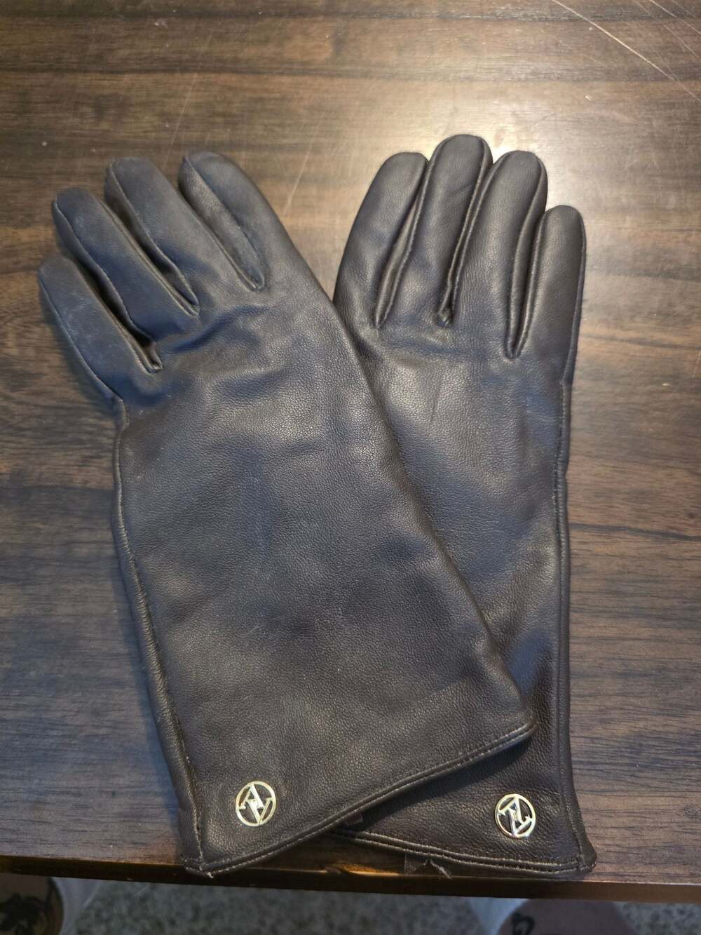 Adrienne Vittadini Women's Brown Leather Lined Winter Gloves with Logo Plaque